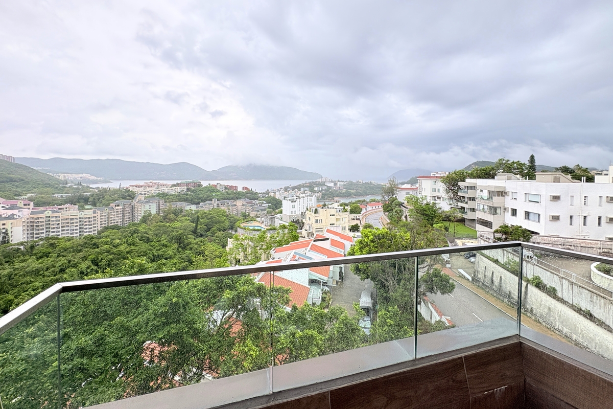 No. 11 Ching Sau Lane 靜修里11號 | View from Balcony