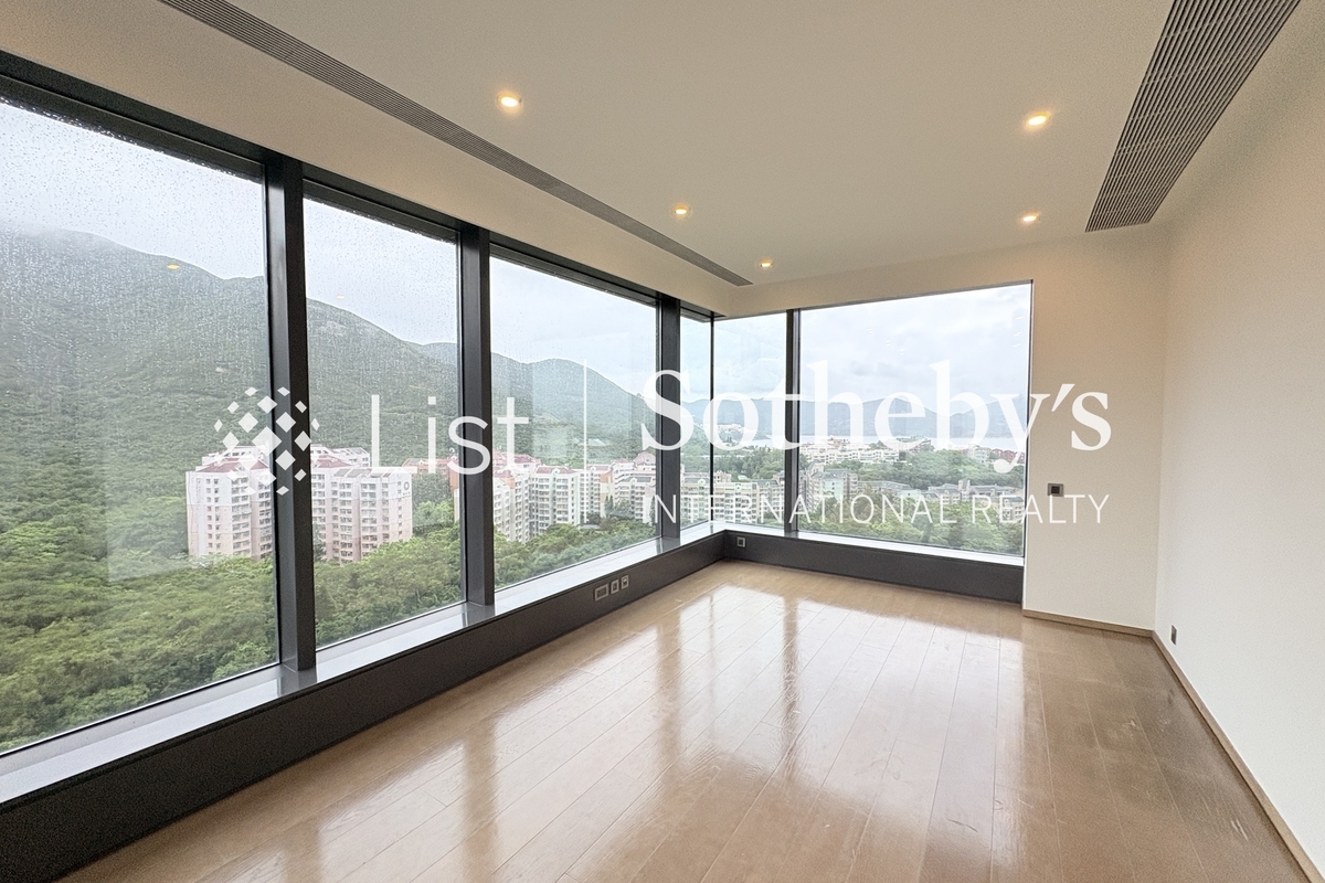 No. 11 Ching Sau Lane 靜修里11號 | Master Bedroom