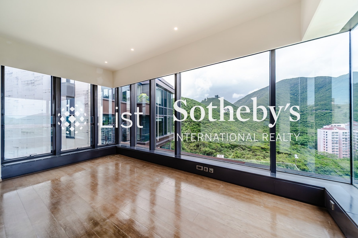 No. 11 Ching Sau Lane 靜修里11號 | Master Bedroom