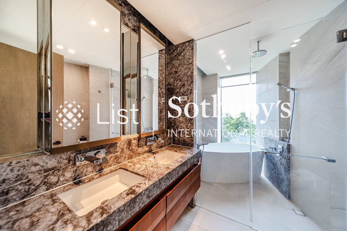 No. 11 Ching Sau Lane 靜修里11號 | Master Bathroom