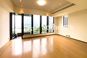 No. 11 Ching Sau Lane 靜修里11號 | Living and Dining Room