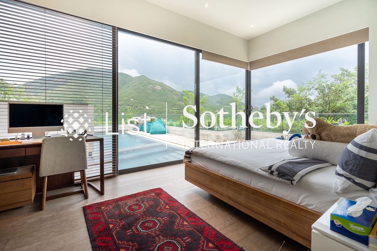 No. 11 Ching Sau Lane 靜修里11號 | Master Bedroom