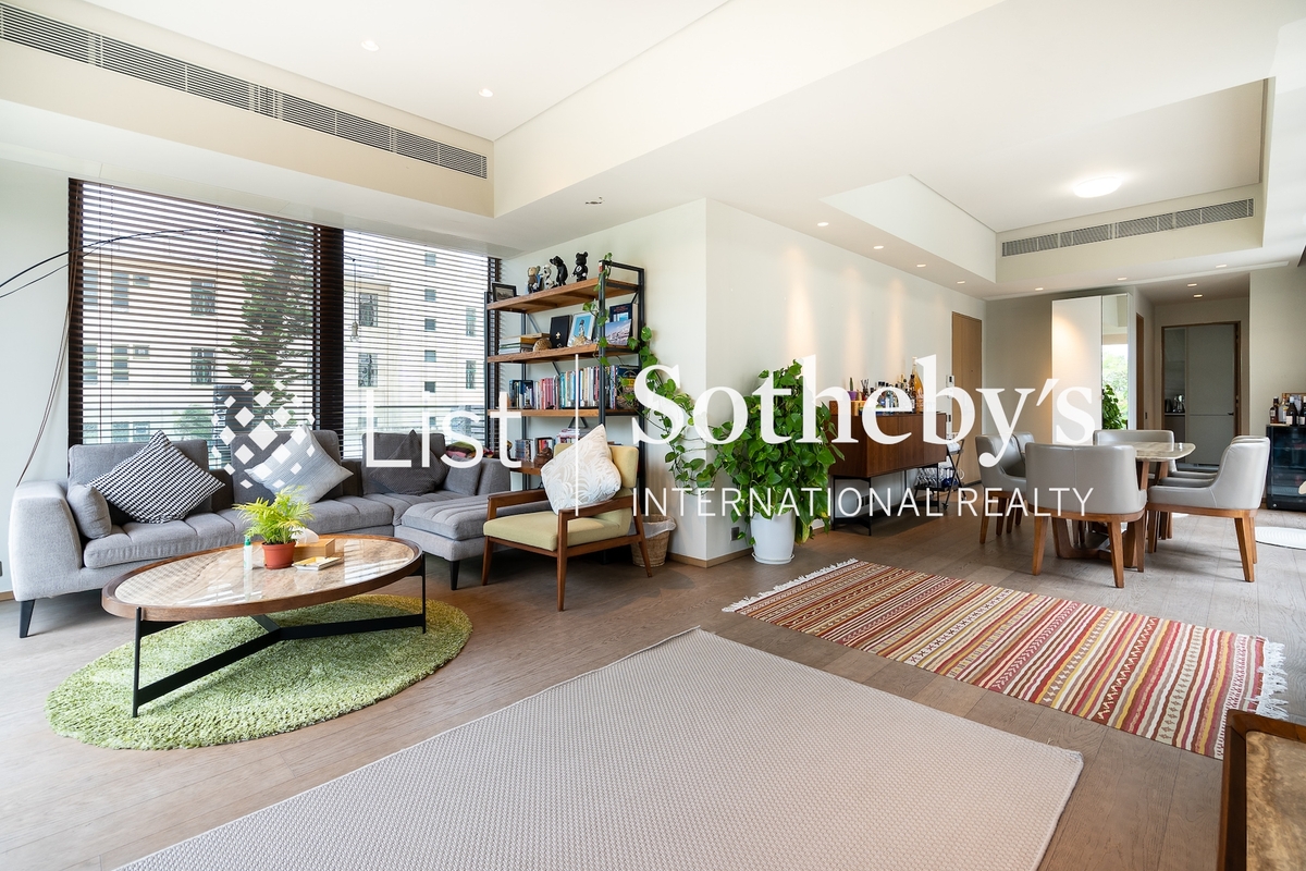 No. 11 Ching Sau Lane 靜修里11號 | Living and Dining Room