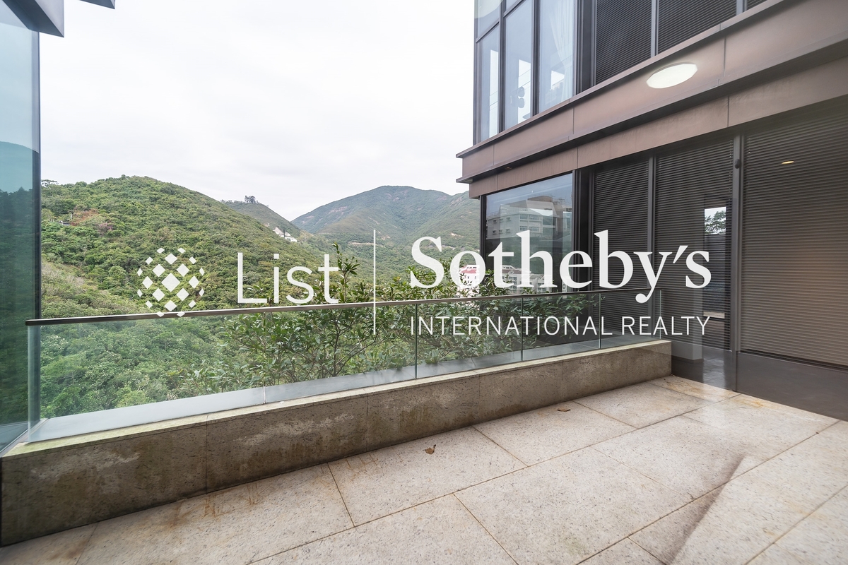 No. 11 Ching Sau Lane 静修里11号 | Private Terrace off Dining Room