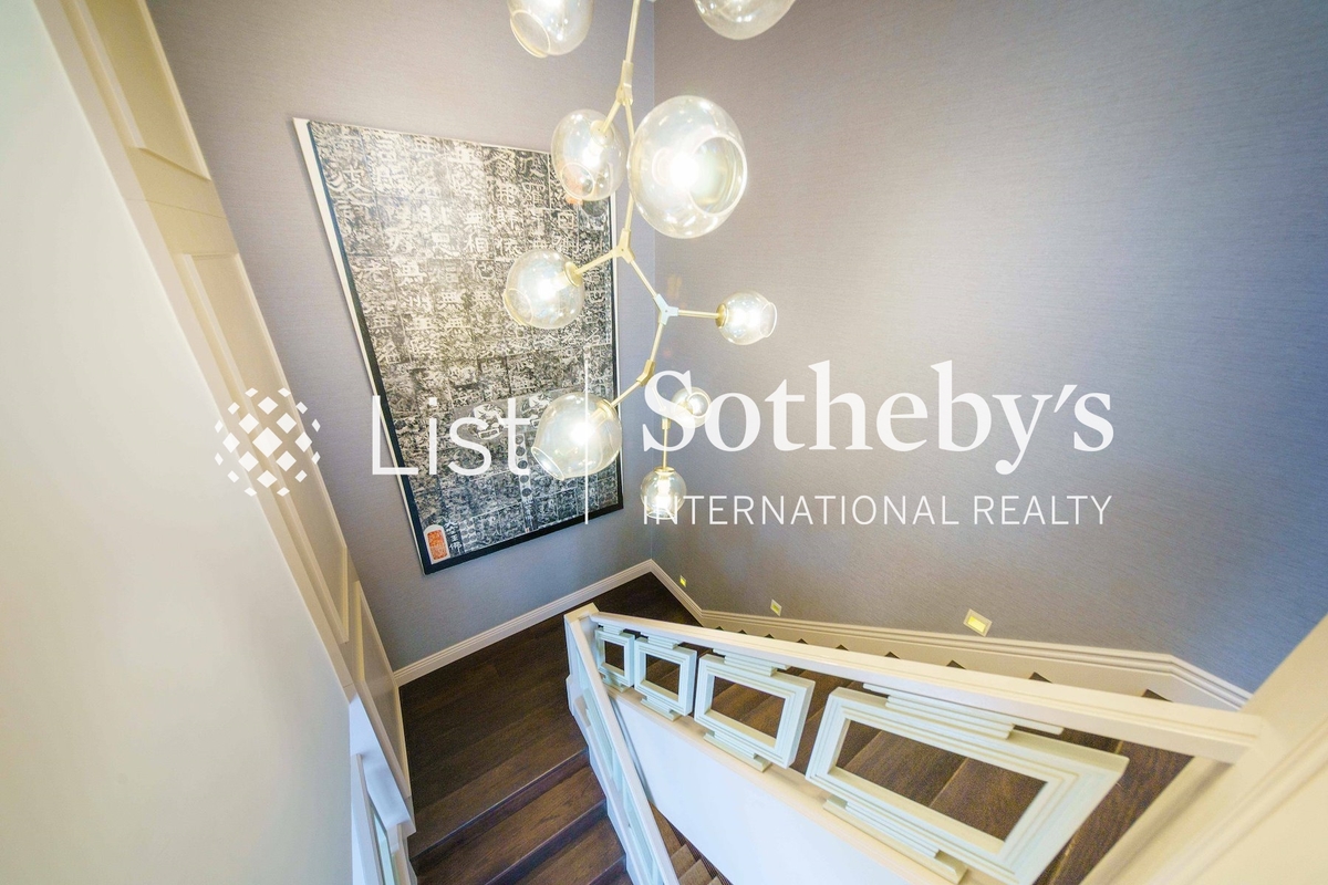 Consort Rise 金粟街 | Internal Staircase