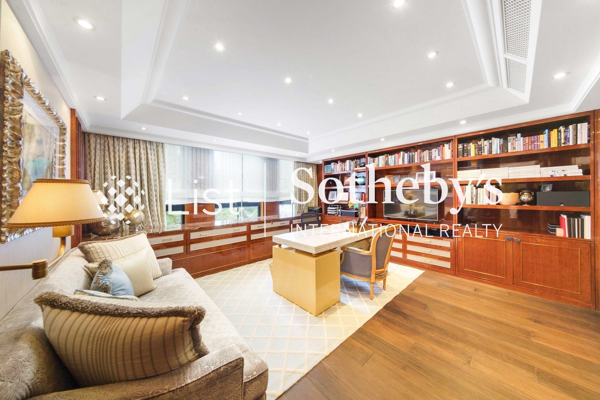 Consort Rise 金粟街 | Third En-suite Bedroom