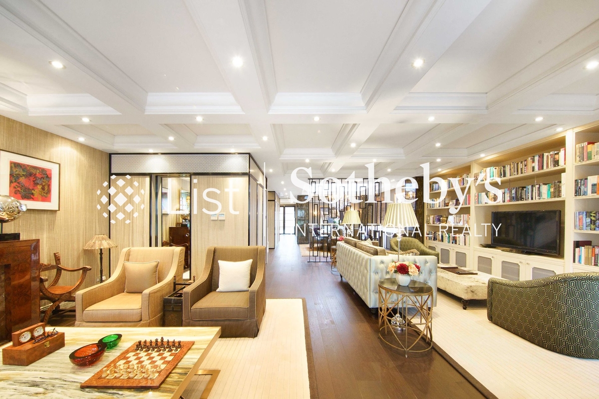 Consort Rise 金粟街 | Living and Dining Room