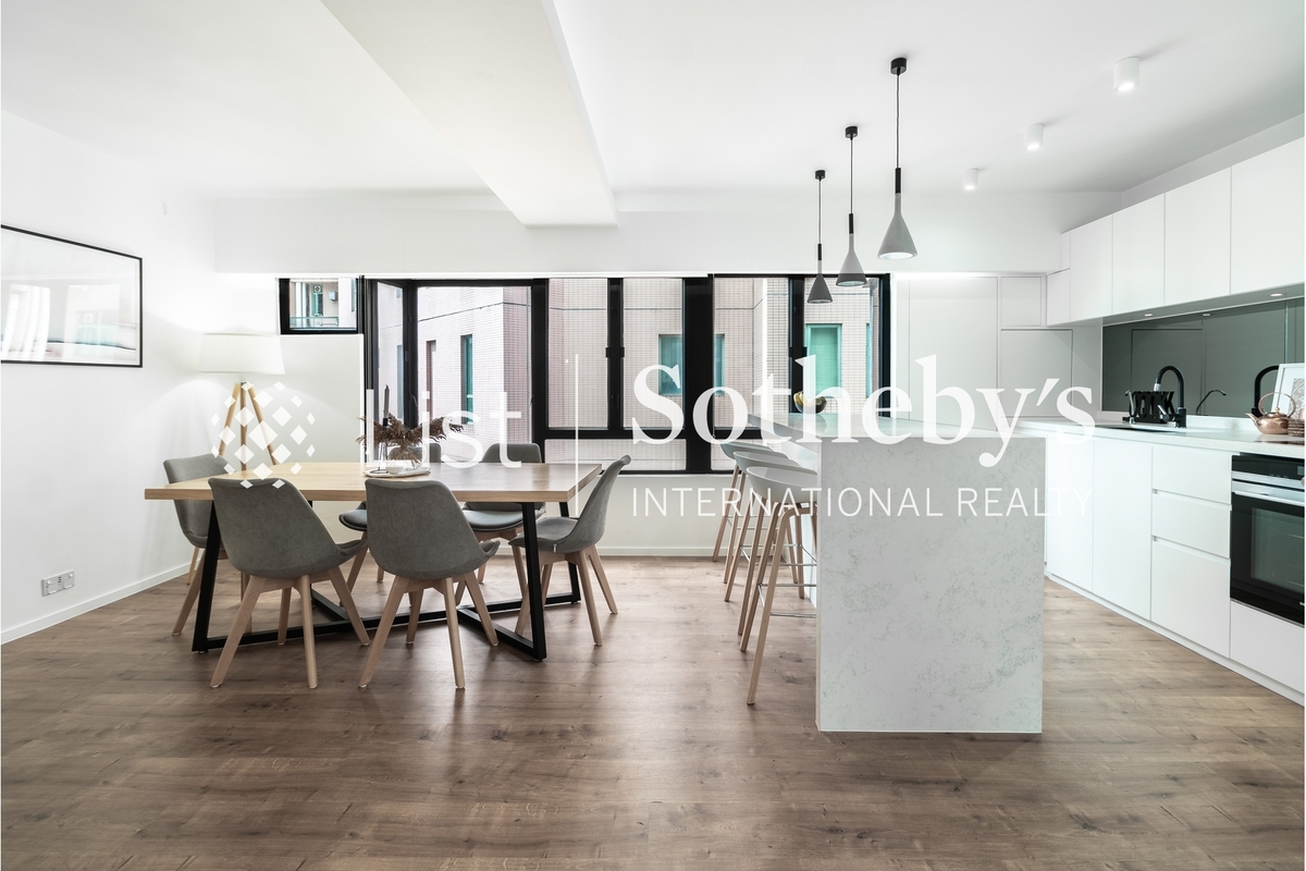 Kam Ning Mansion 金寧大廈 | Dining Area