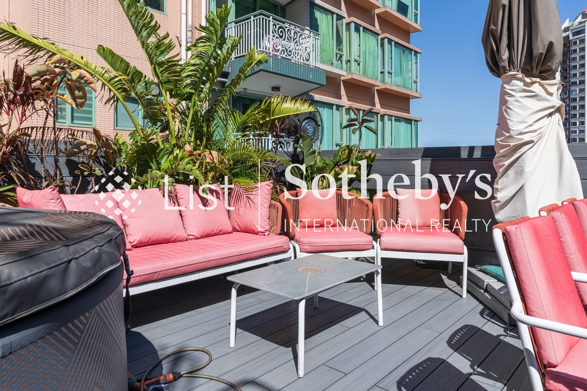 Kam Ning Mansion 金寧大廈 | Private Roof Terrace