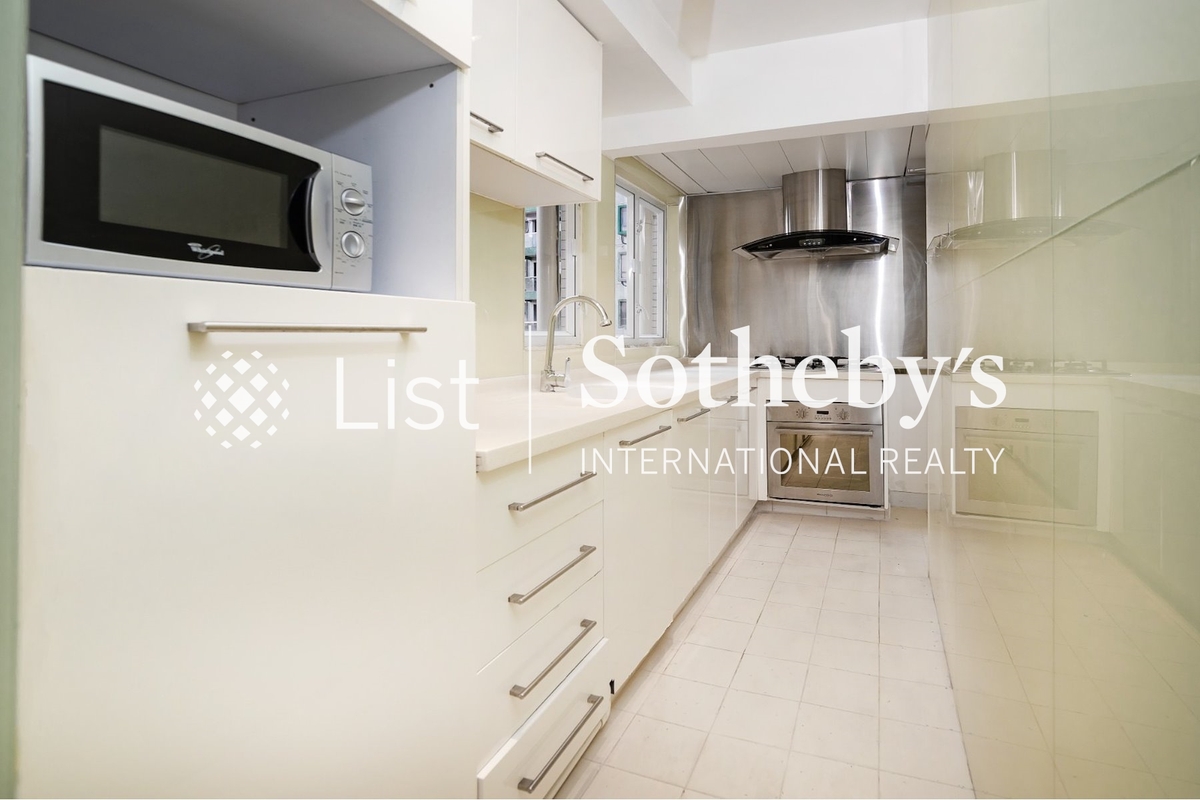 Kam Ning Mansion 金寧大廈 | Kitchen