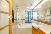 The Victoria Towers 港景峰 | Master Bathroom