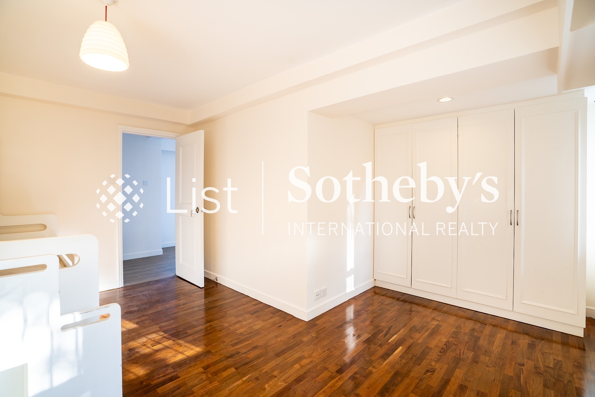 Tung Tau Wan Road 東頭灣道 | Built-in Wardrobe in Fourth Bedroom 