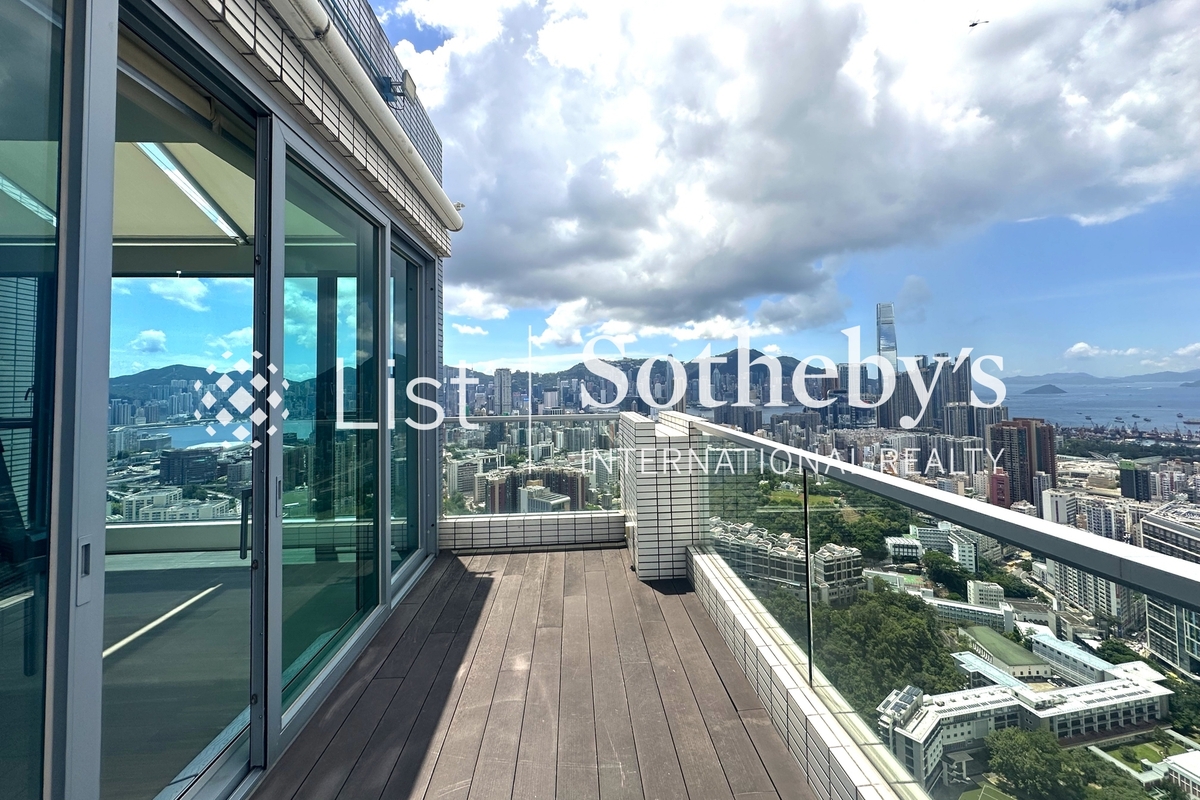 No. 15 Ho Man Tin Hill 灏畋峰 | Balcony off Living Room