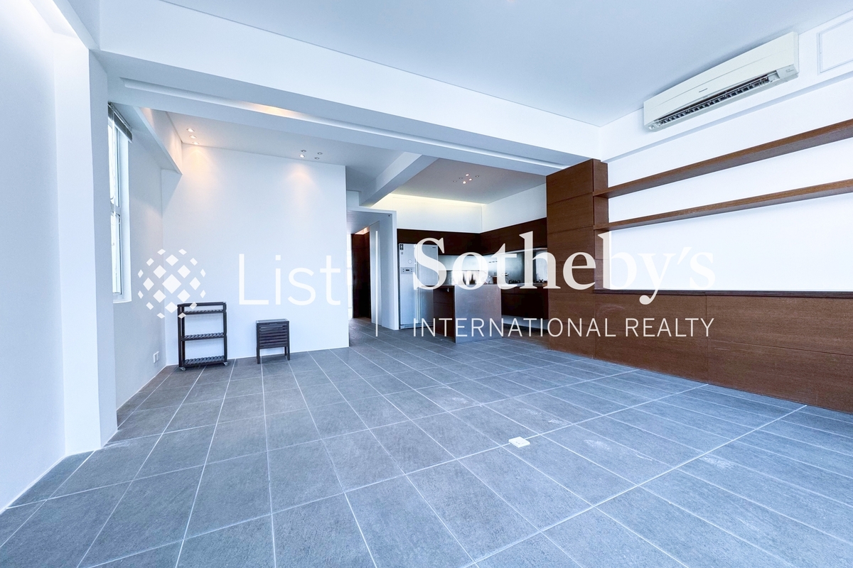 Full View Court 富威閣 | Living and Dining Room