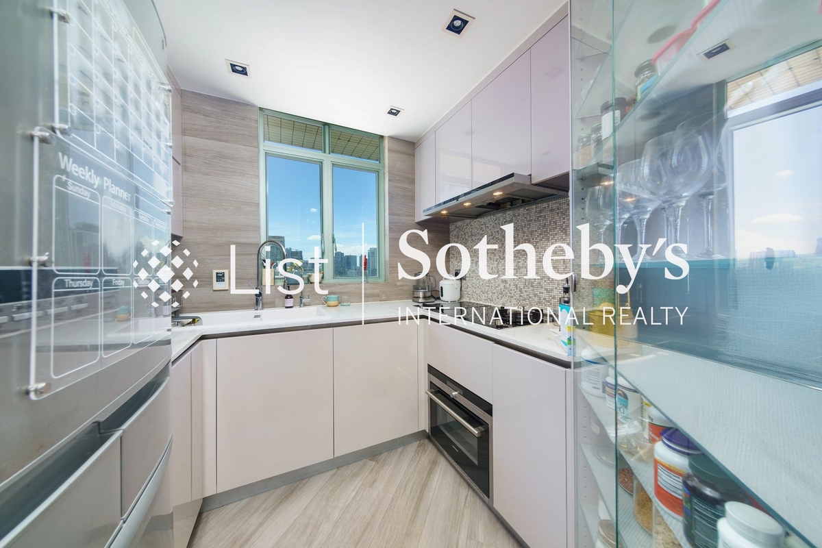 The Victoria Towers 港景峰 | Kitchen