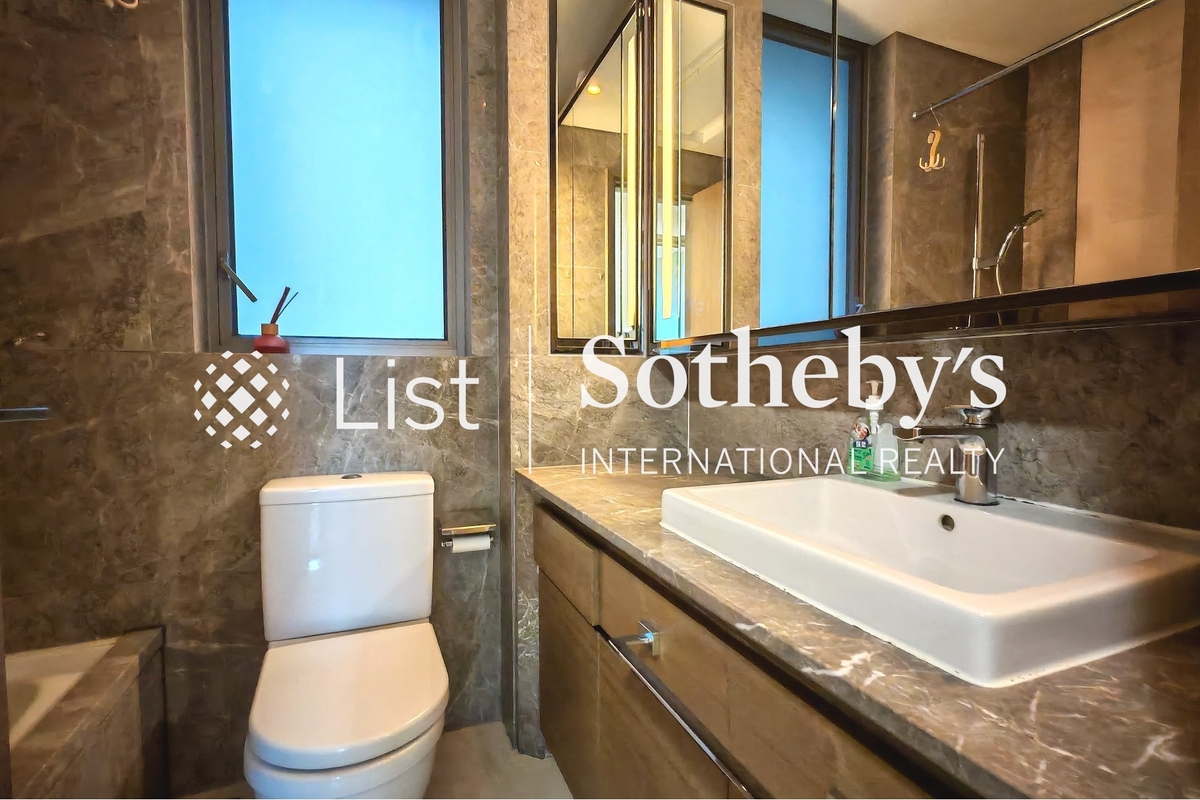 The Austin The Austin | Guest Bathroom