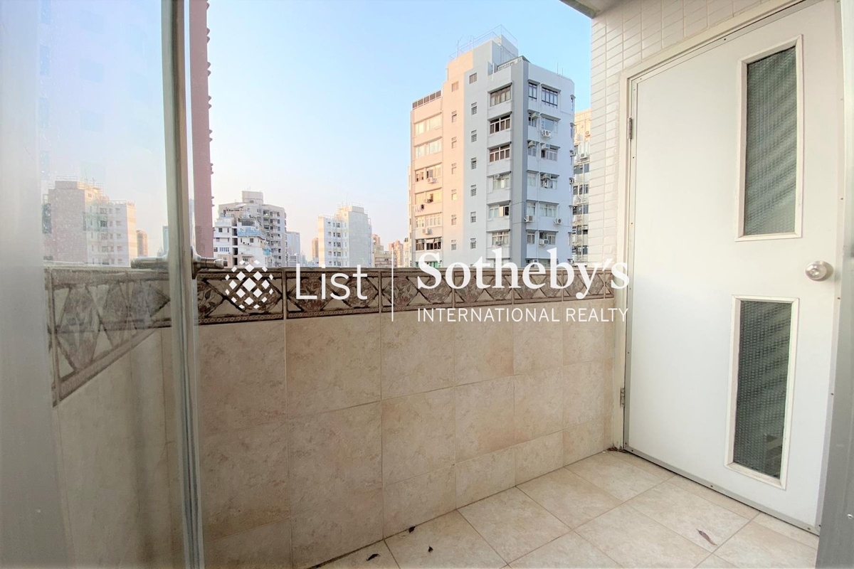 Silver Star Court 銀星閣 | Balcony off Living and Dining Room