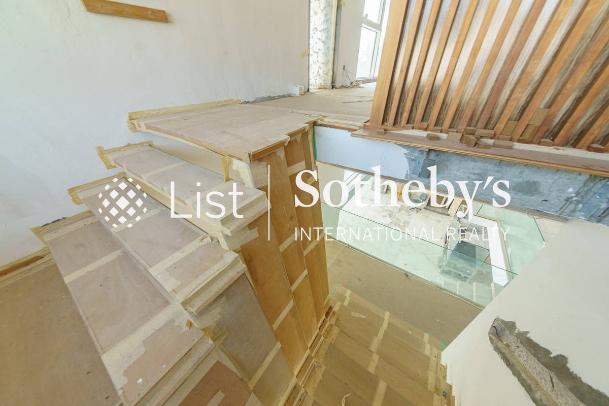 Tung Tau Wan Road 東頭灣道 | Internal Staircase