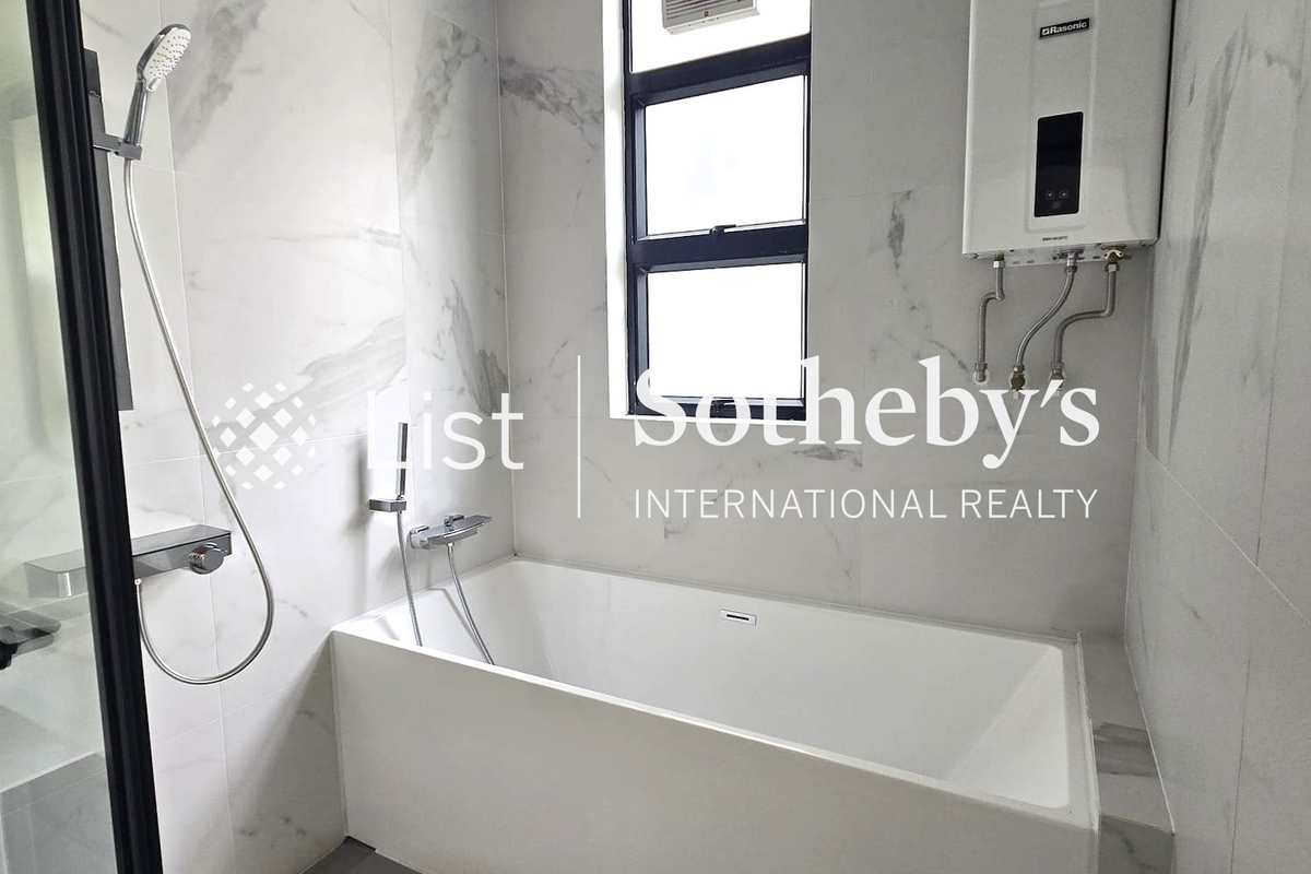 Banoo Villa 步雲軒 | Master Bathroom