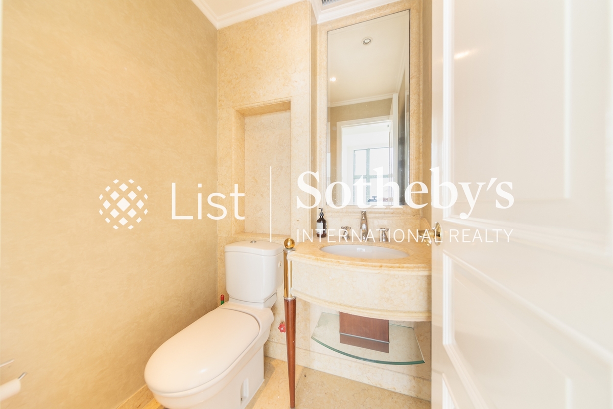 Three Bays Three Bays | Guest Powder Room