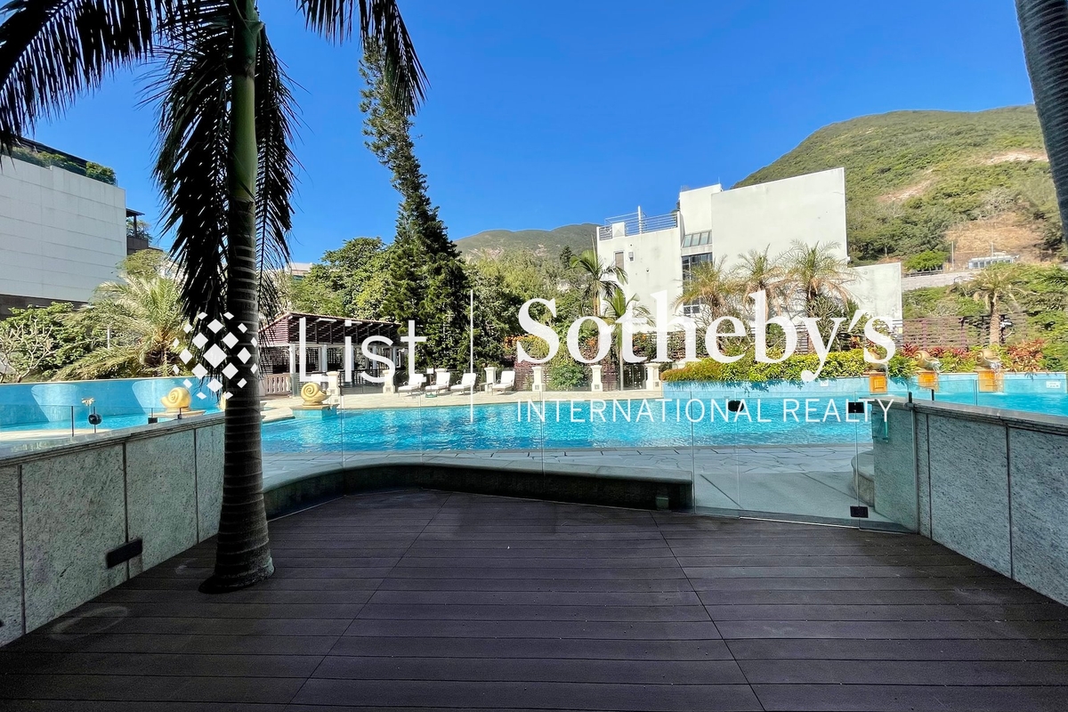 Three Bays Three Bays | Private Terrace off Living and Dining Room