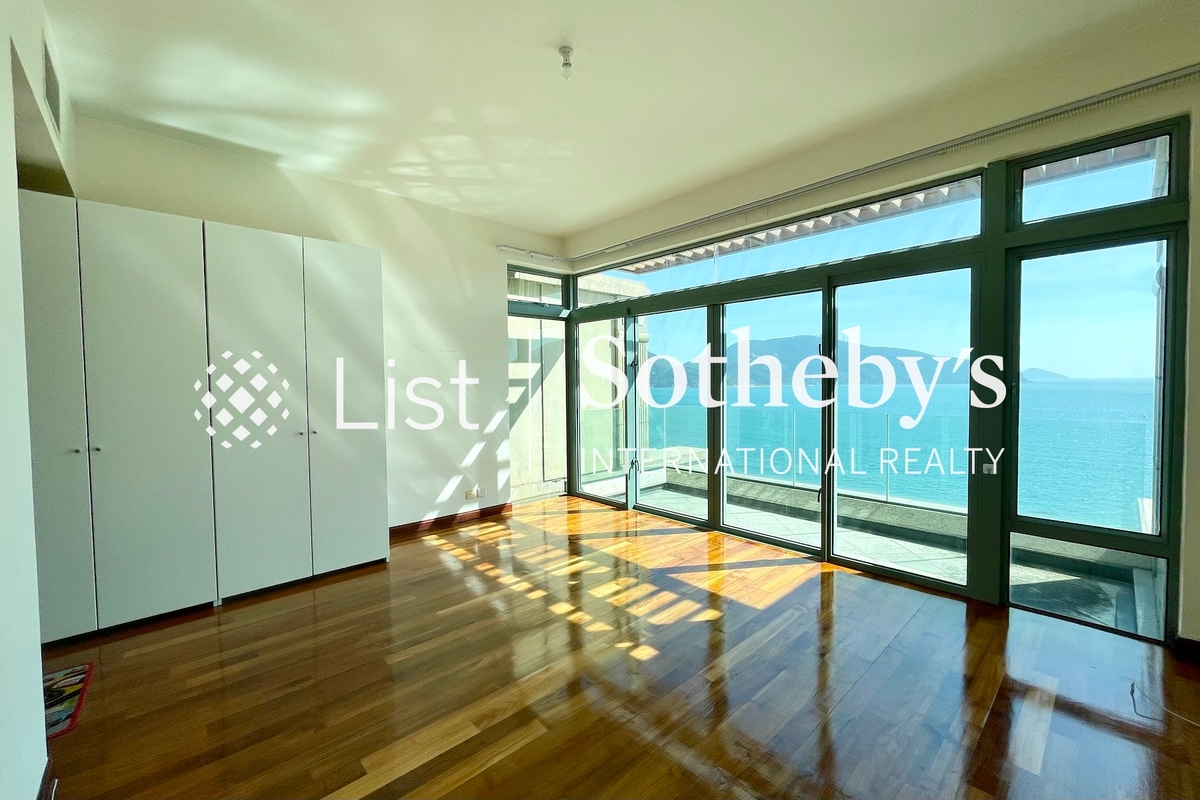 Three Bays Three Bays | Second En-suite Bedroom