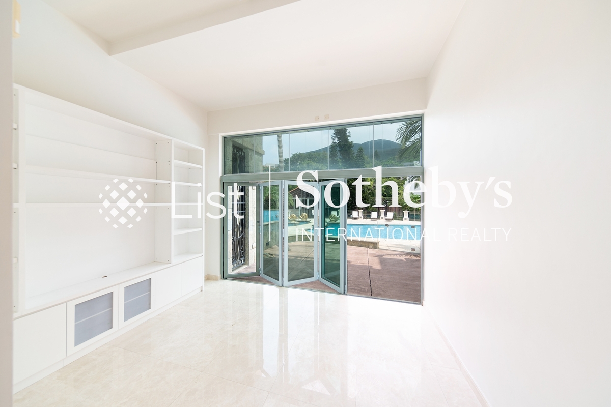 Three Bays Three Bays | Dining Room