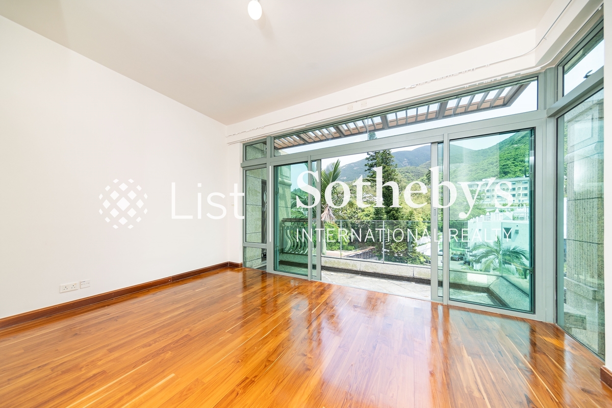 Three Bays Three Bays | Fourth En-suite Bedroom