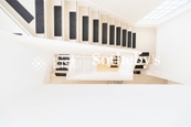 No. 10 Stanley Mound Road 赤柱崗道10號 | Internal Staircase