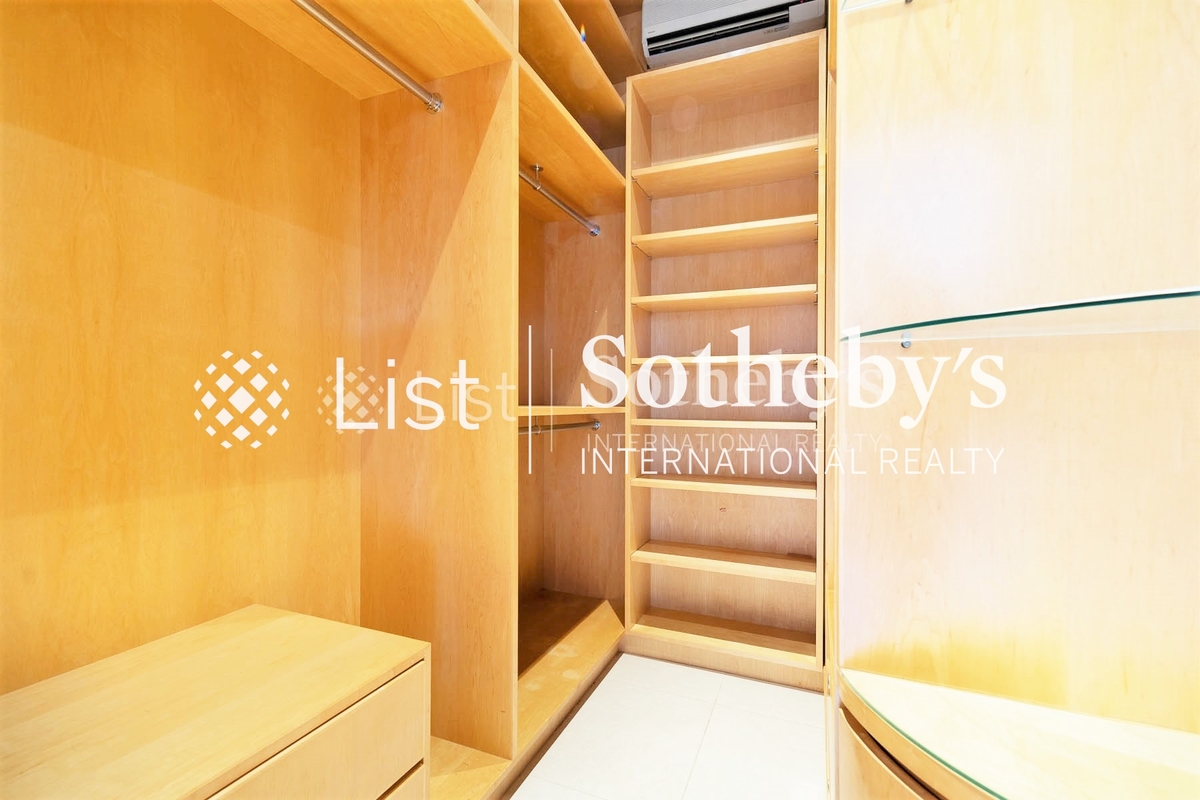 No. 10 Stanley Mound Road 赤柱崗道10號 | Walk-in Closet in Master Bedroom 