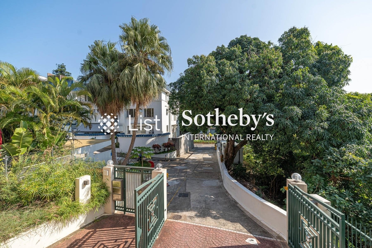 6-8 Stanley Village Road 赤柱村道6-8號 | View from Living and Dining Room