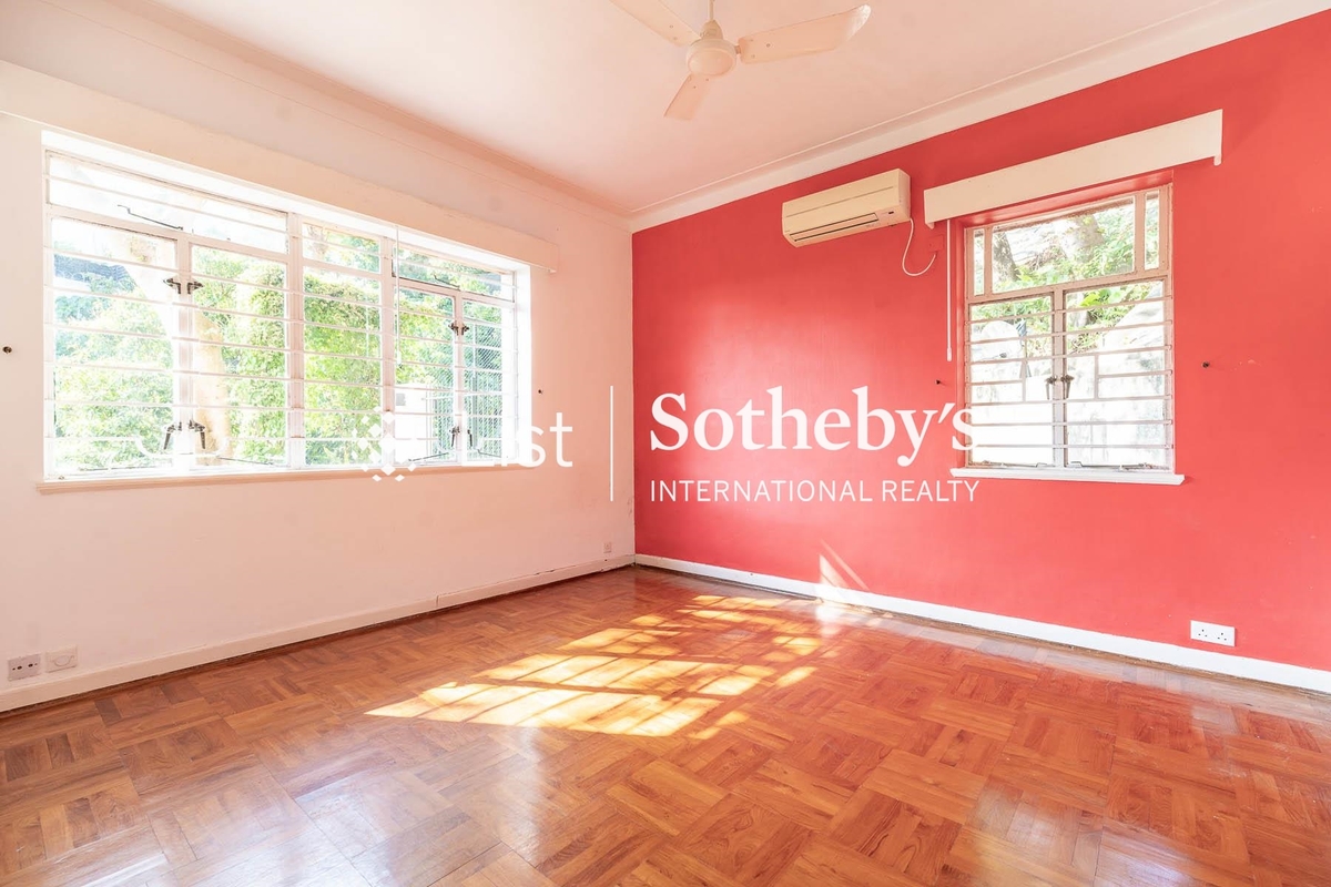 6-8 Stanley Village Road 赤柱村道6-8號 | Fourth Bedroom