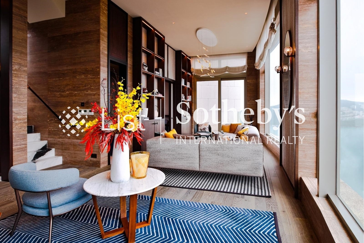 Nos. 7-11 Cape Road 環角道7-11號 | Living Room