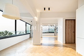 Tung Fat Building 同發大樓 | Living and Dining Room