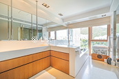 13-25 Ching Sau Lane 靜修里13-25號 | Master Bathroom