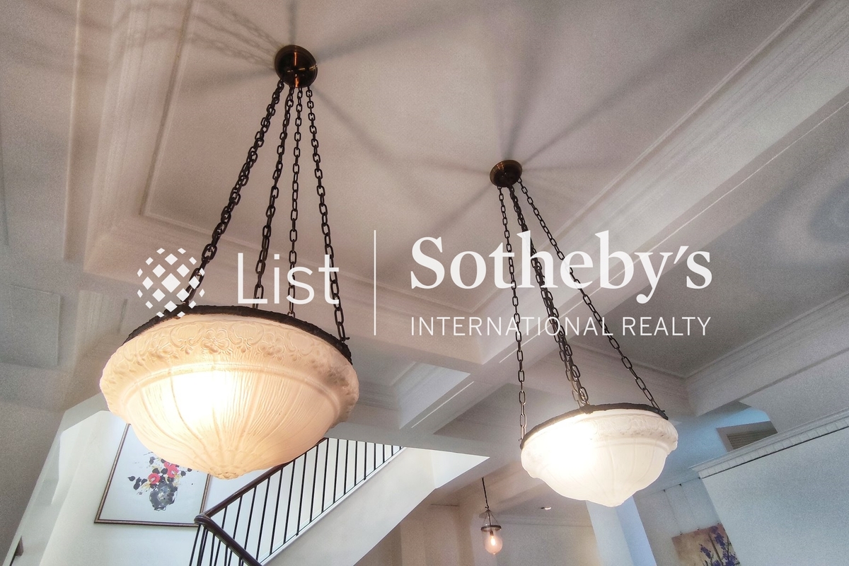 Bonham Road 般咸道 | Living and Dining Room