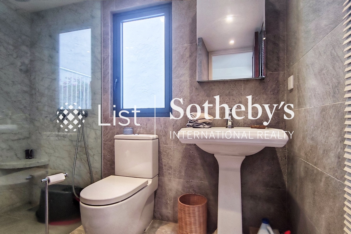 Bonham Road 般咸道 | Second En-suite Bathroom