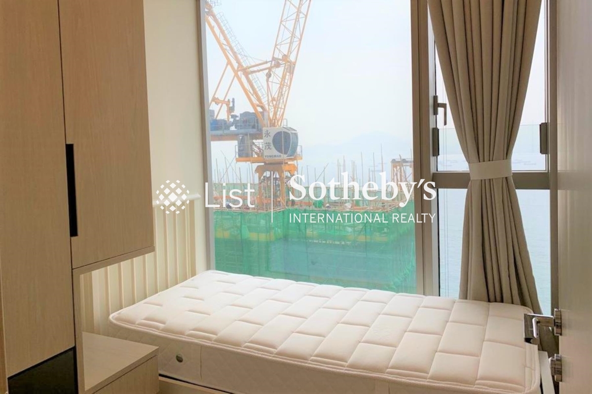 Townplace Kennedy Town Townplace Kennedy Town | Second Bedroom