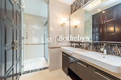 Colour By The River 御采河堤 | Master Bathroom