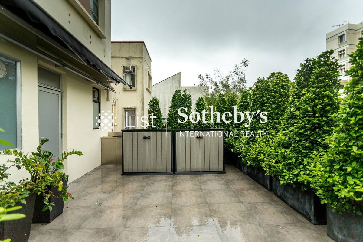 Nos. 8-14 Cape Road 環角道8-14號 | Private Terrace off Kitchen