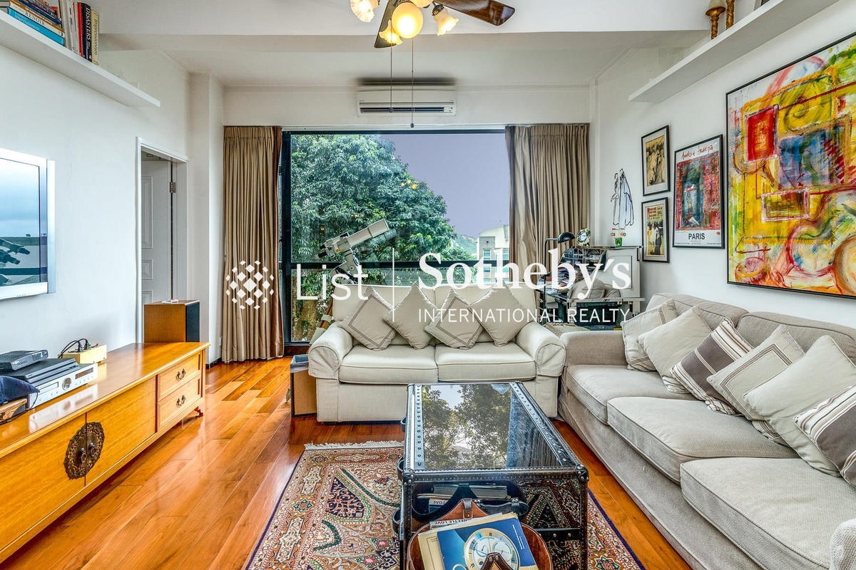 Nos. 8-14 Cape Road 環角道8-14號 | Living Area