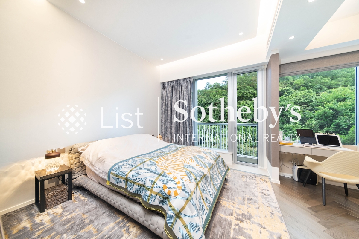 Mount Pavilia 傲泷 | Master Bedroom