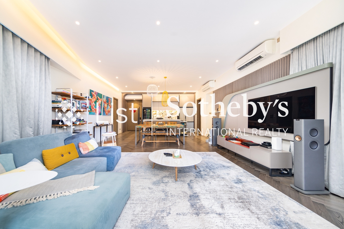 Mount Pavilia 傲泷 | Living and Dining Room