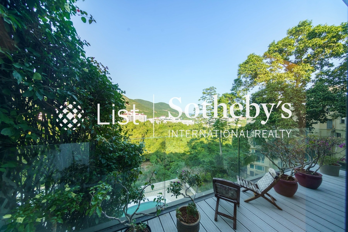 13-25 Ching Sau Lane 靜修里13-25號 | Balcony off Second Bedroom