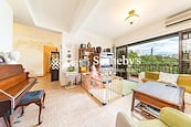 13-15 Northcote Close 羅富國徑13-15號 | Living and Dining Room