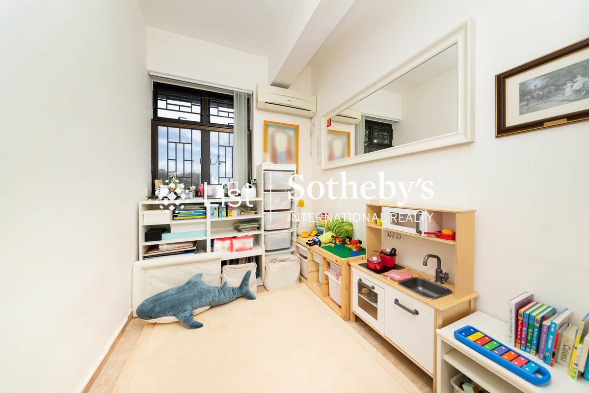 13-15 Northcote Close 羅富國徑13-15號 | Third Bedroom