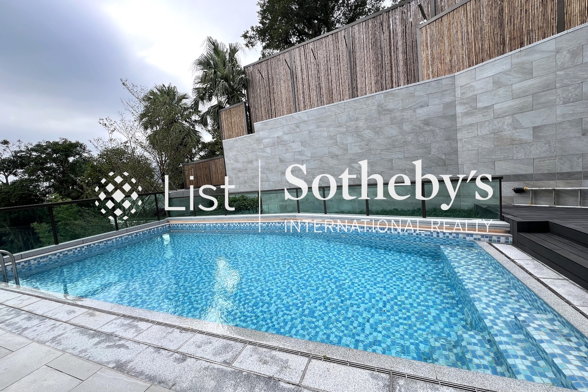 No. 9 Coombe Road 甘道9號 | Private swimming pool