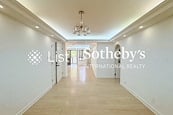 Wilshire Towers 慧雅閣 | Living and Dining Room