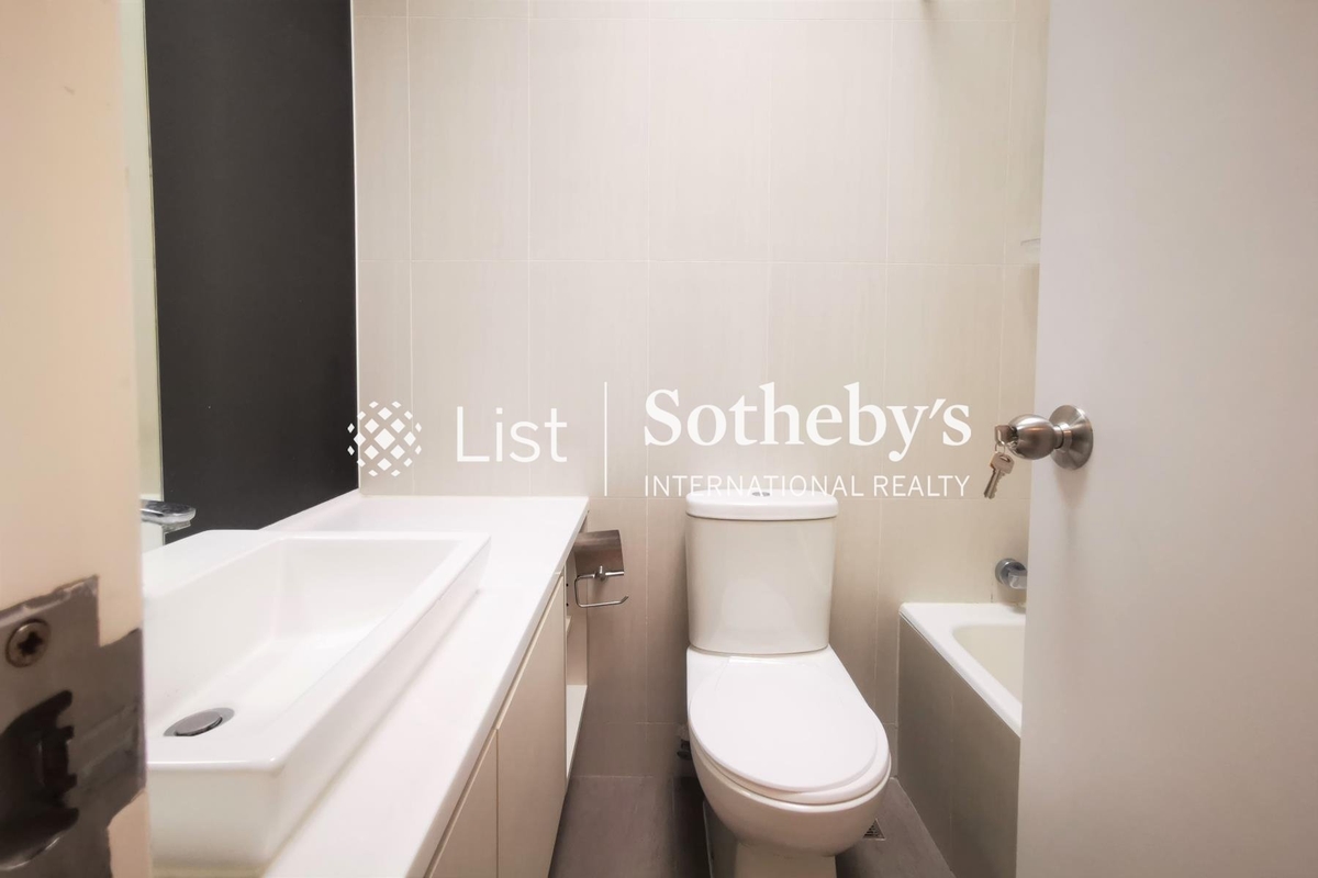 30 Cape Road 環角道30號 | Guest Bathroom