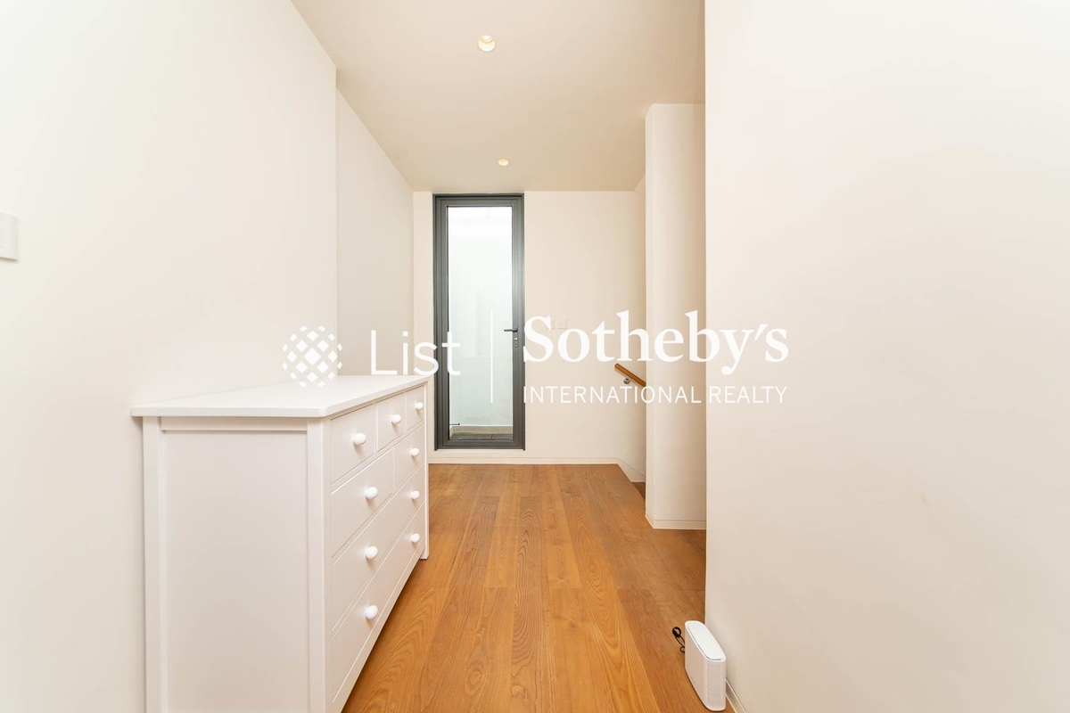 No. 14 Headland Road 赫蘭道14號 | Corridor